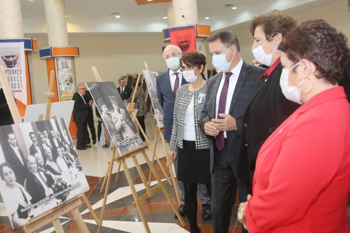 Atakum Belediyesi &lsquo;Fotoğraflarla Atat&uuml;rk&rsquo; sergisine ev sahibi oldu
