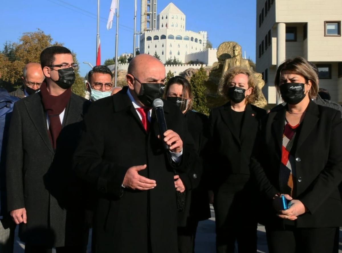 Ke&ccedil;i&ouml;ren &ldquo;Sesli Nutuk&rdquo; ile atamızın izinde