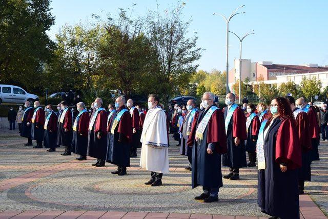 ESOGÜ’de büyük önder Mustafa Kemal Atatürk’ü anma töreni