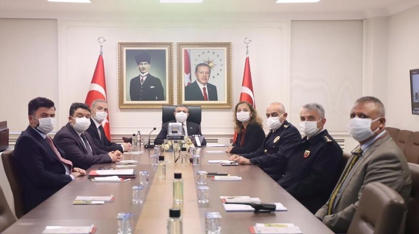 &Uuml;niversite g&uuml;venlik koordinasyon toplantısı yapıldı