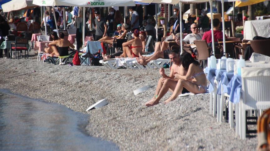 O kentte sahiller yaz aylarını aratmıyor! 