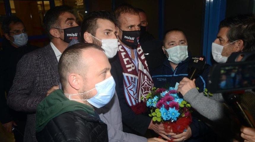 Trabzonspor'un yeni teknik direktörü Abdullah Avcı, Trabzon'a geldi