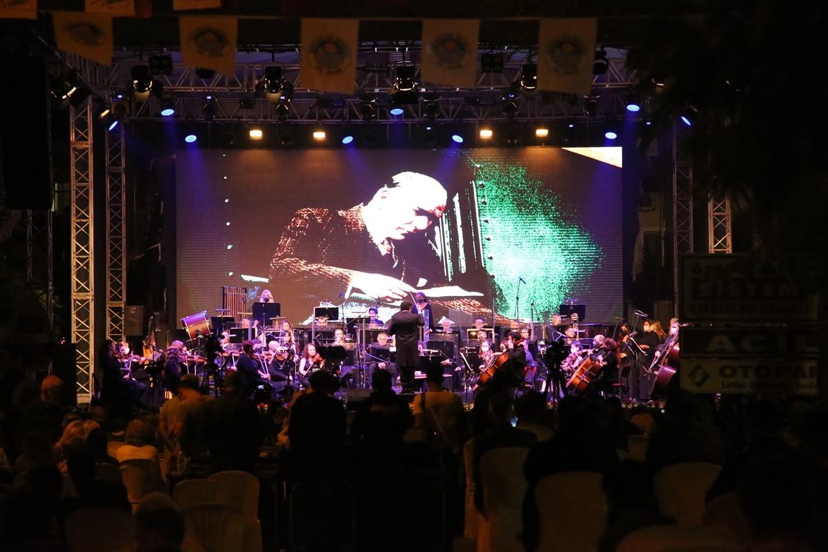Mersin Devlet Opera ve Balesi verdiği konserle Atat&uuml;rk'&uuml; andı