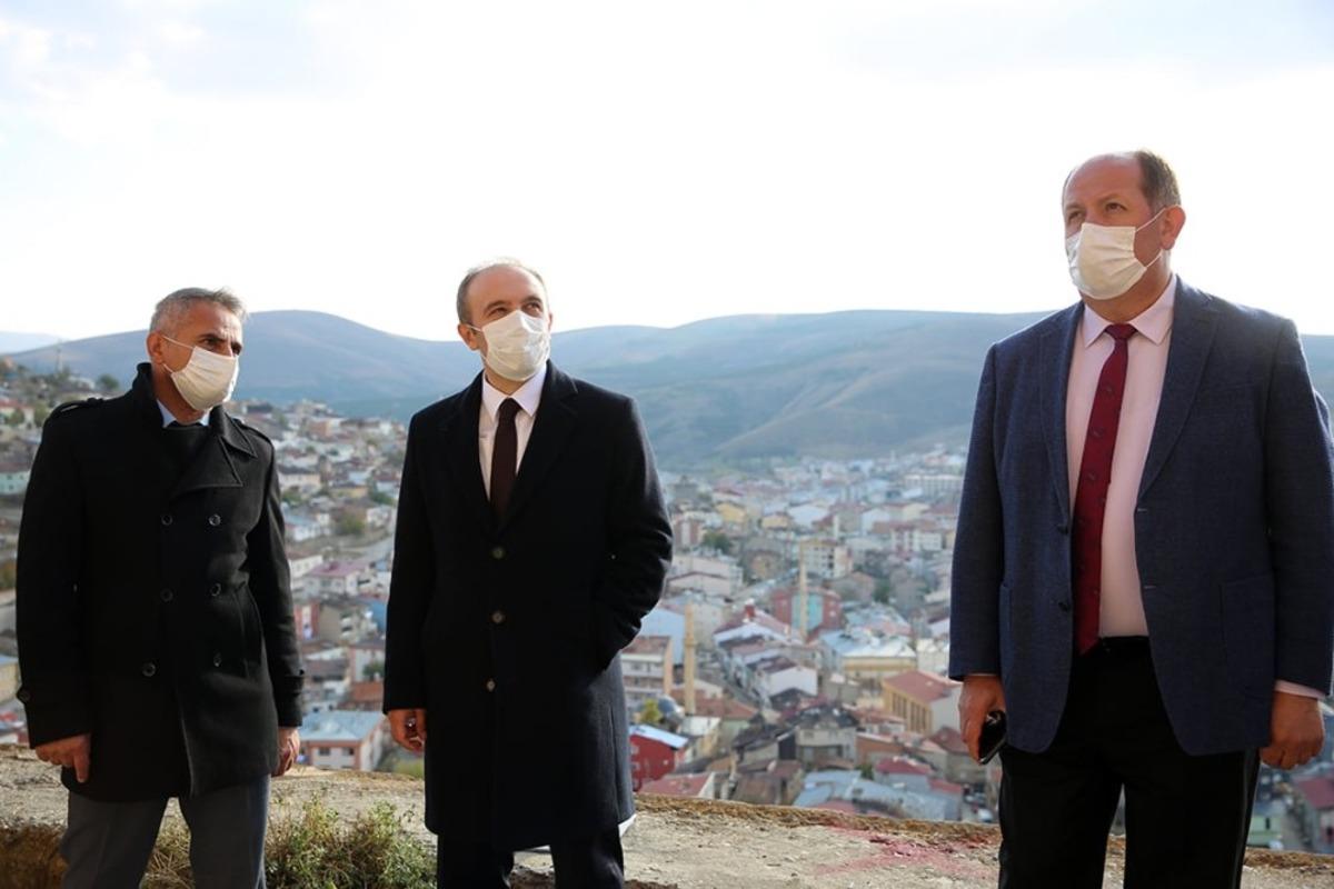 Bayburt Kalesi adım adım ihtişamlı g&uuml;nlerine d&ouml;n&uuml;yor