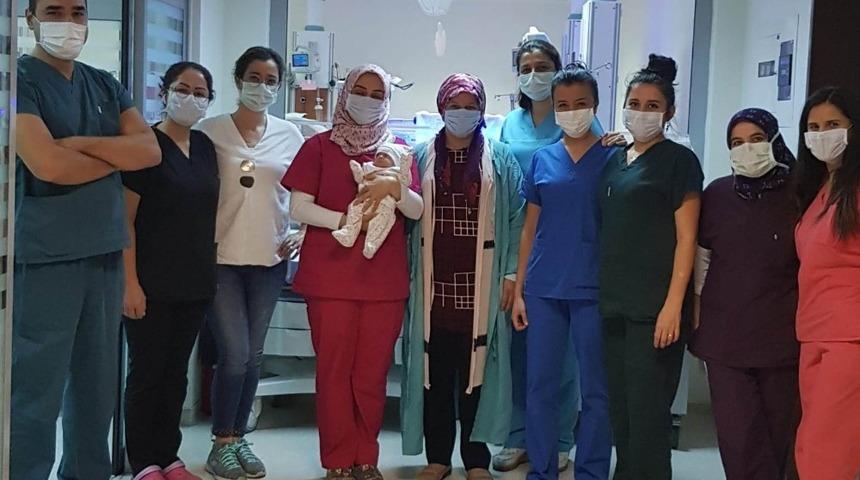 1090 gram olarak doğmuştu, taburcu oldu