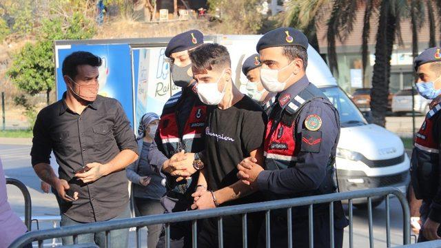 Cinayet şüphelisi 73 gün sonra berberde tıraş olurken yakalandı