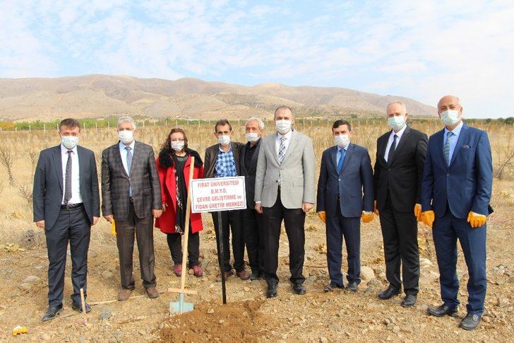 FÜ Fidan Üretim Merkezi’nde cevizler toprakla buluştu G3