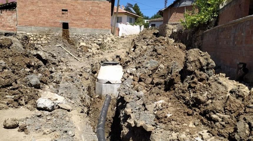 Meşeli&ccedil;iftliği&rsquo;nde kanalizasyon ve i&ccedil;me suyu şebekeleri yenilendi