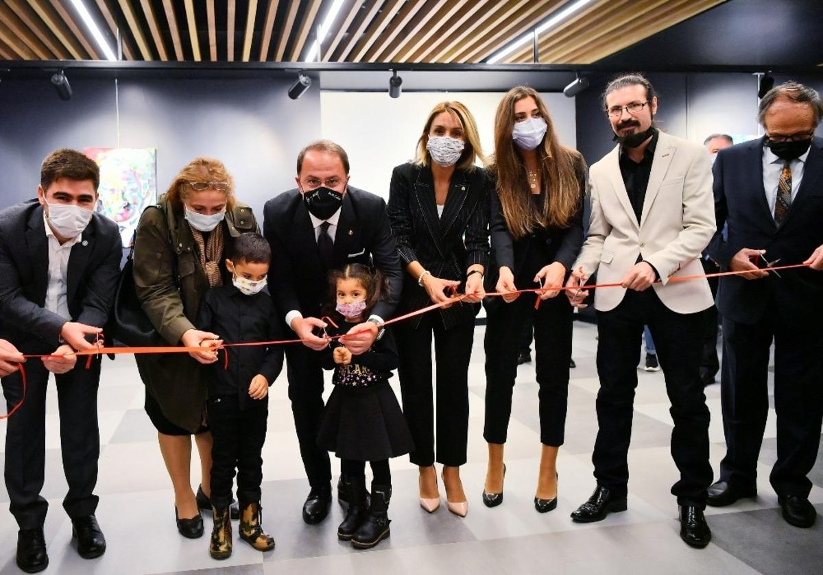 Atat&uuml;rk Beylikd&uuml;z&uuml;&rsquo;nde saygı ve minnetle anıldı