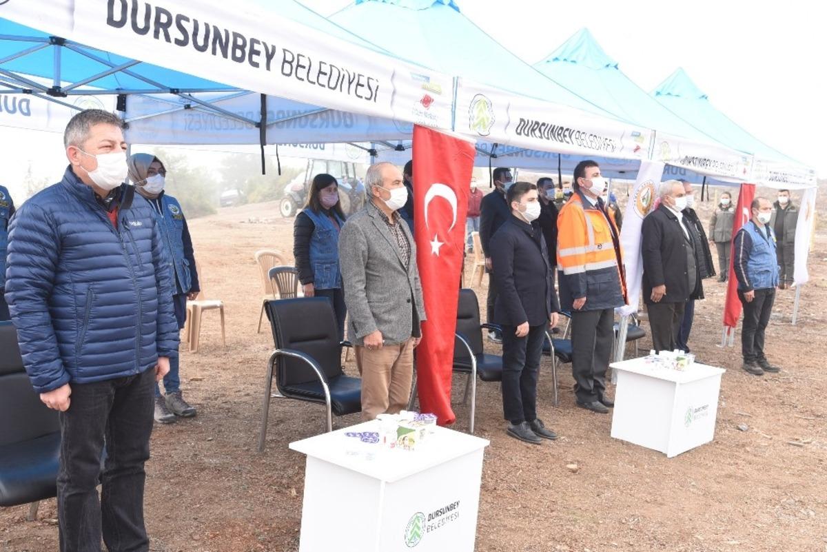 Dursunbey&rsquo;de Y&uuml;zlerce Fidan Toprakla Buluştu