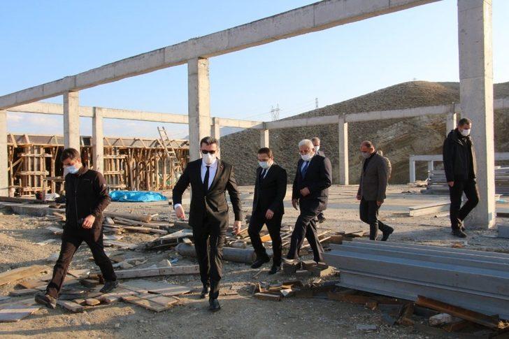 Vali Okay Memiş, Cağ Kebabı ve Et Entegre tesisi inşaatında incelemelerde bulundu G4