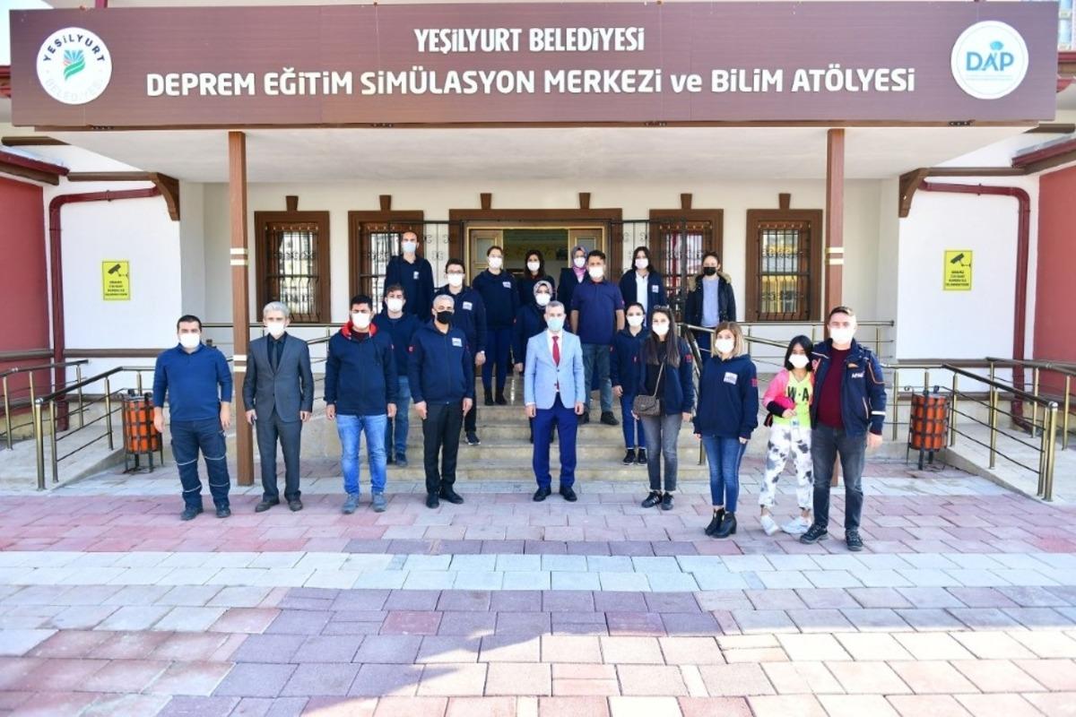 112 personeline deprem eğitimi