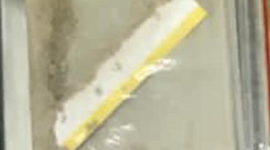 Yol kontrolünde durdurulan aracın sürücüsünün üzerinden eroin çıktı