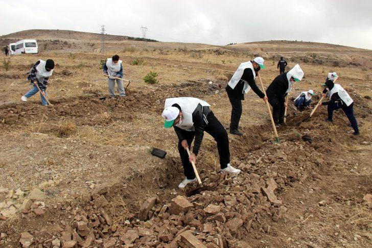 Fidanlar toprakla buluştu G3