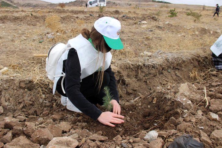 Fidanlar toprakla buluştu G4