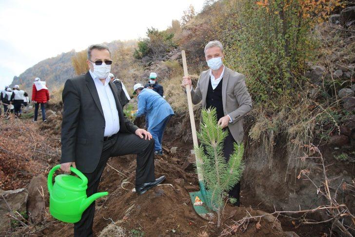 Hacılar’da bin 100 fidan toprakla buluştu G2