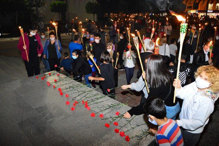 Manavgat’ta meşaleler Atatürk için yandı G5