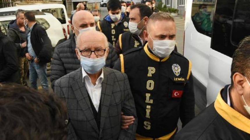 İzmir'deki depremde yıkılan binanın müteahhidi, Elazığ depremi sonrası ' Mezarda oturuyoruz' yazmış