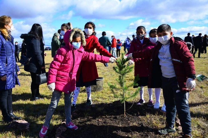 Ardahan’da 5000 fidan toprakla buluştu G5