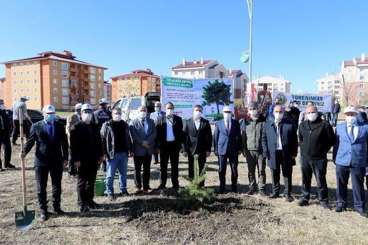 AİÇÜ’de 1000 fidan “Geleceğe nefes” oldu G3