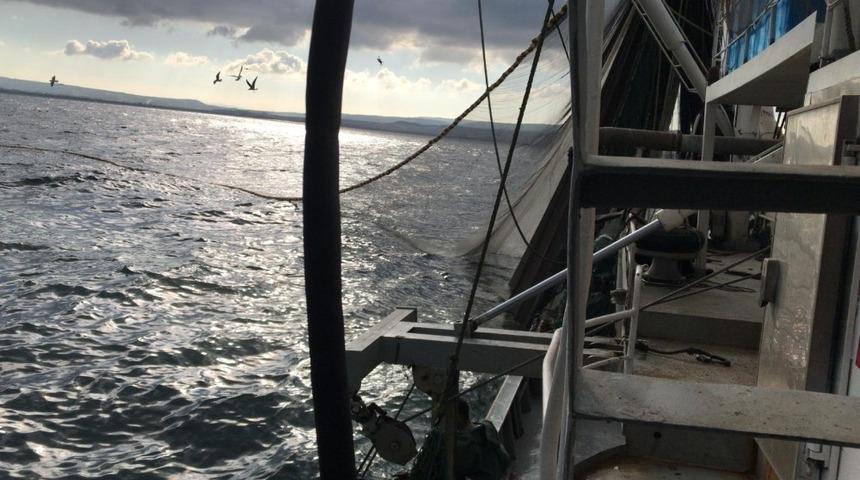 Erdek&acute;te 8 tekneye para cezası kesildi