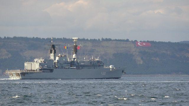 Romanya savaş gemisi Çanakkale Boğazı’ndan geçti