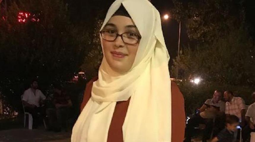 Genç kızın acı ölümü! İp atlarken kalp krizi geçirdi