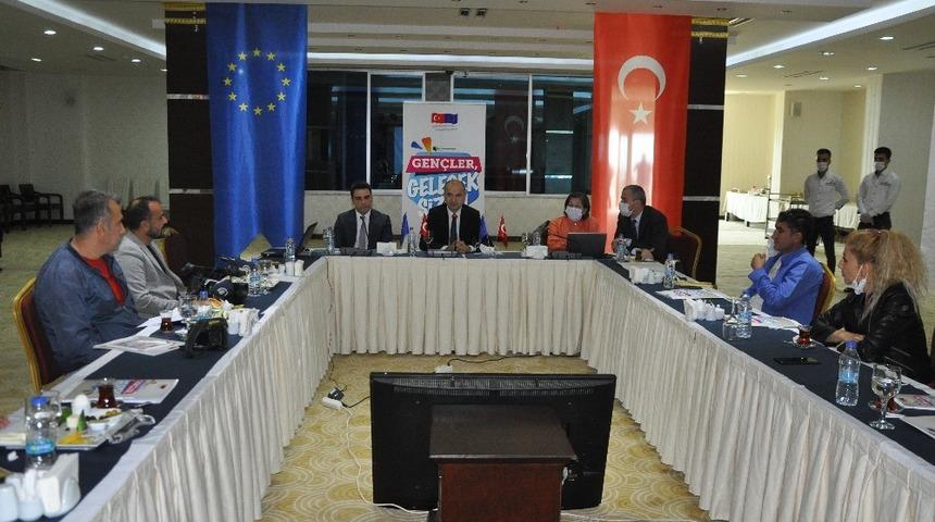 Şırnak&rsquo;ta Gen&ccedil; İstihdamının Teşviki İ&ccedil;in Teknik Destek Projesi tanıtımı yapıldı