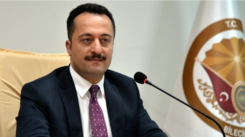 Bilecik&rsquo;te cadde, park ve bah&ccedil;elerde sigara i&ccedil;mek yasaklandı