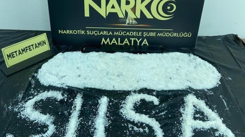 &Ccedil;ekici &uuml;zerinde uyuşturucu sevkiyatı polise takıldı