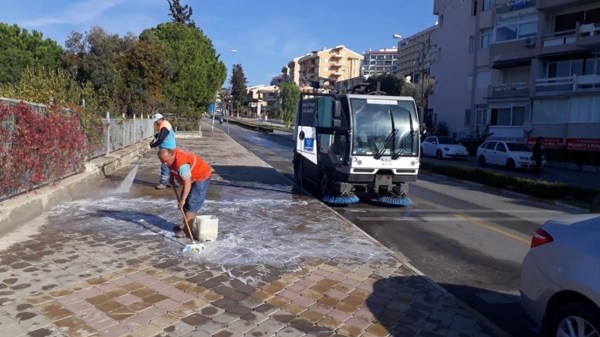 Kuşadası Belediyesi korona vir&uuml;s tedbirlerini arttırdı