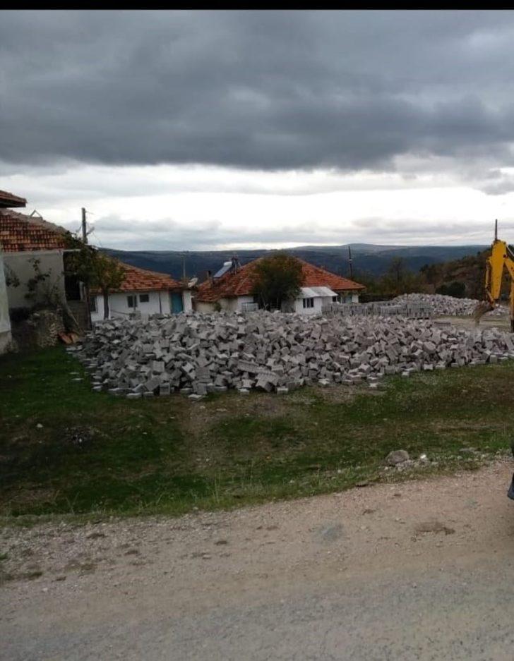 Köy içi yollarda iyileştirme çalışması G3