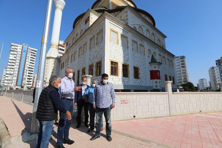 Başkan Tarhan cami inşaatını gezdi G1