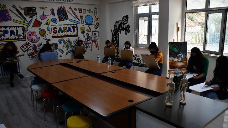 Şırnak’ta öğrenciler sanatla buluşuyor G5