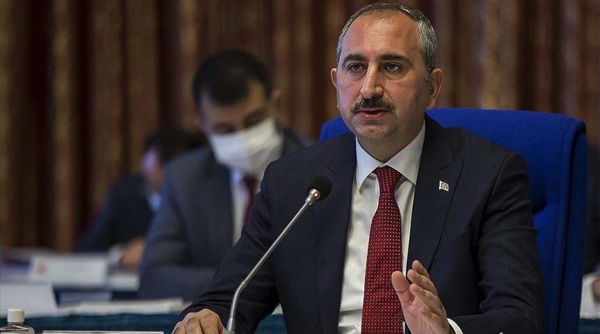 Bakan Gül: Bırakın adalet yerini bulsun, isterse kıyamet kopsun