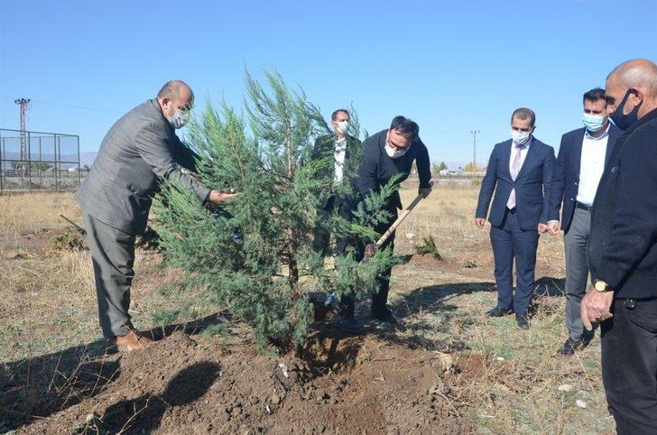 Bulanık’ta fidan dikimi G2