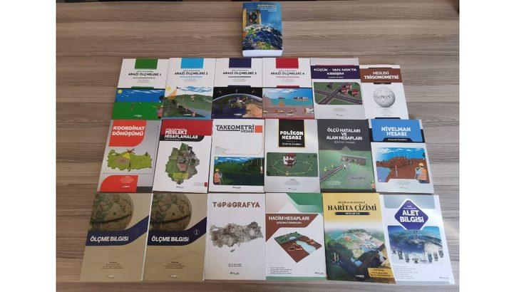 MEÜ Harita Mühendisliği Bölümünden kitap rekoru G1