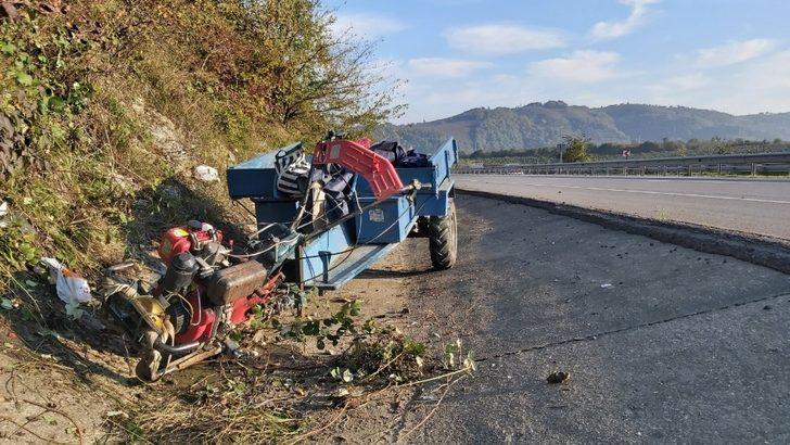 Yoldan çıkan patpat yağmursuyu kanalına düştü: 1 yaralı G3