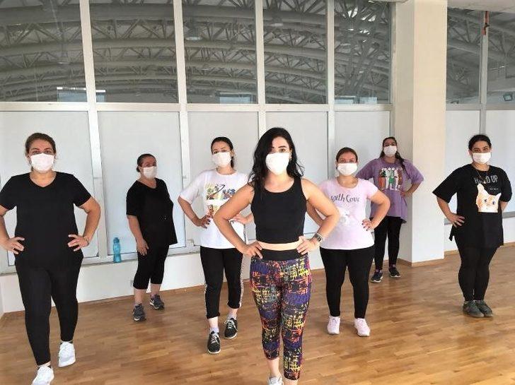 Seyhan’da 5 ayrı bölgede sabah sporu G2