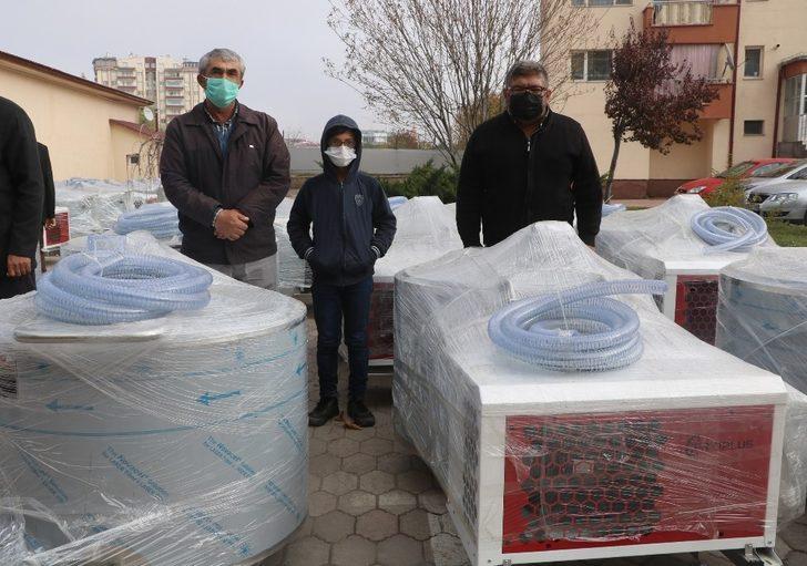 50 çiftçiye süt soğutma tankı dağıtıldı G3