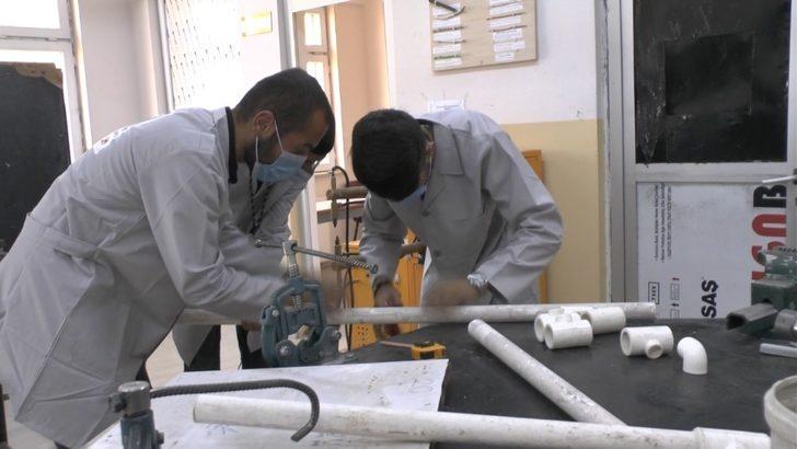 (Özel) Muş’ta öğretmen ve öğrencilerden “Sıfır Atık” projesine destek G4