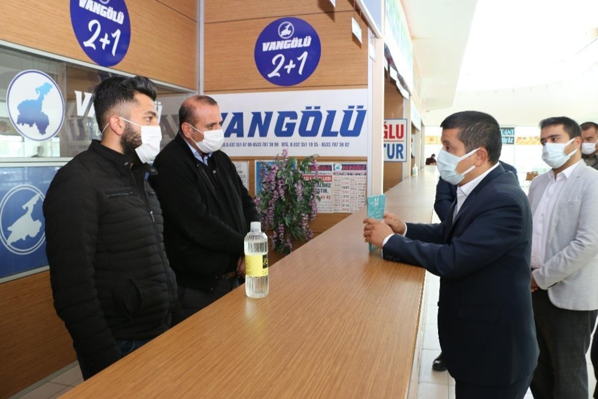 Kaymakam Mehmetbeyoğlu&rsquo;ndan korona vir&uuml;s denetimi