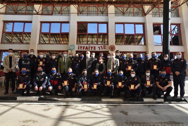 İzmir depreminin kahramanlarına teşekkür G1