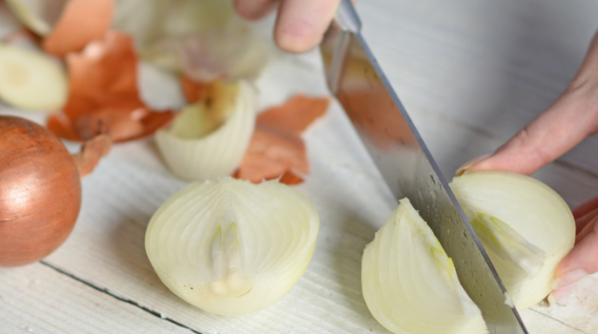 Soğan ilacını günde 3 defa, her yemekten önce tüketin! Öyle bir etkisi var ki...