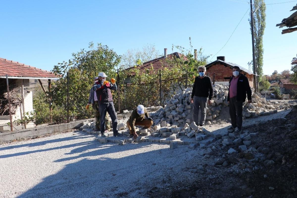 Başkan &Ouml;zdemir: &ldquo;Ekiplerimiz sahada ve halkımızın hizmetinde"