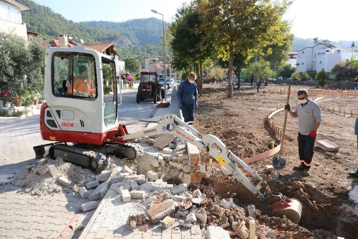 Marmaris Z&uuml;beyde Hanım Parkı yenileniyor