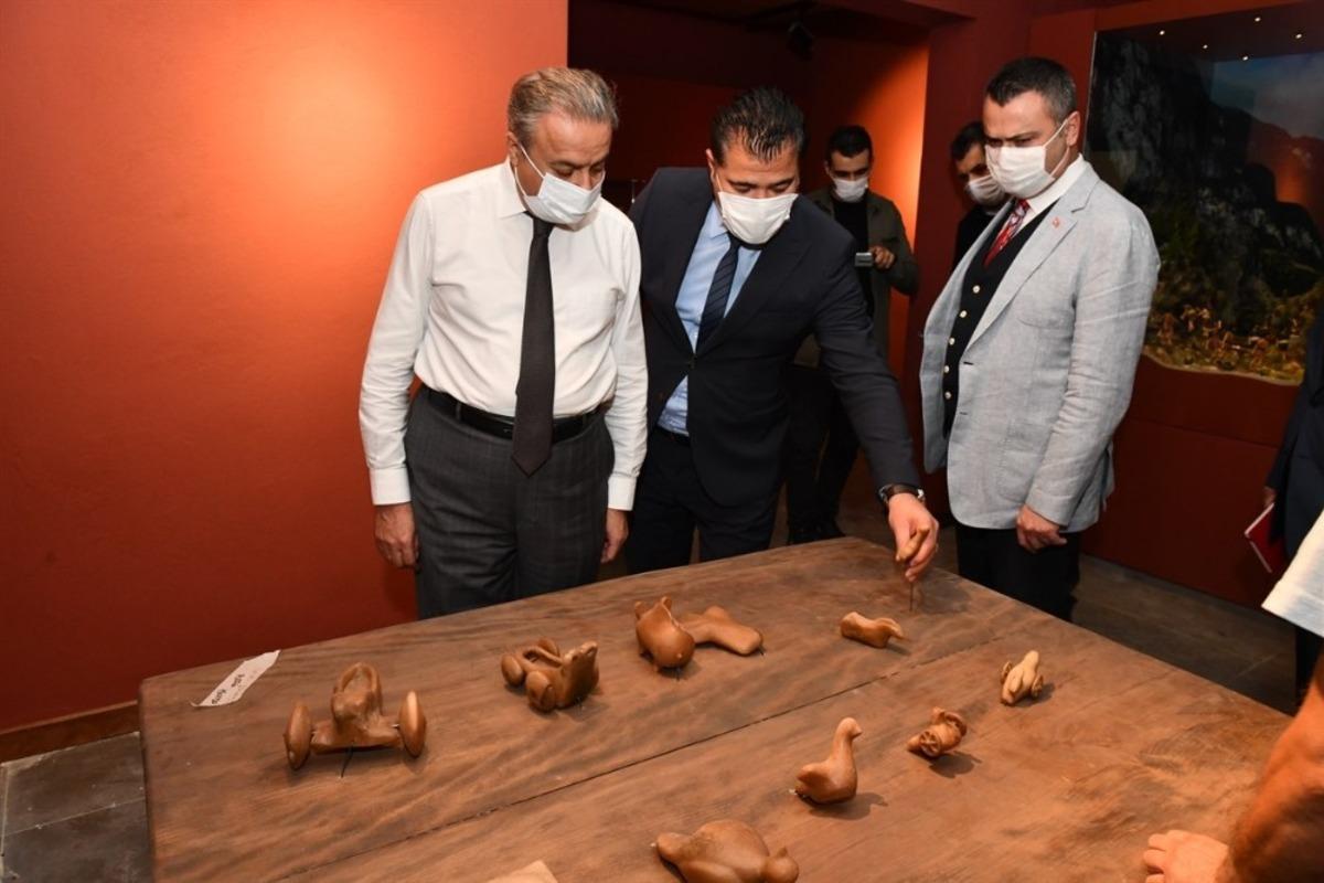 Vali Su, Tarsus&rsquo;ta incelemelerde bulundu