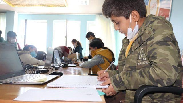 Üreten nesil eğitimlere başladı