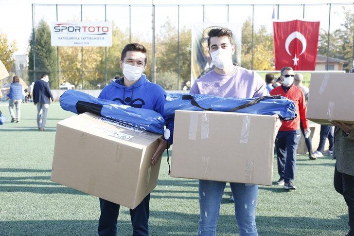 Merkezefendi Belediyesinden amatör spor kulüplerine malzeme desteği G1