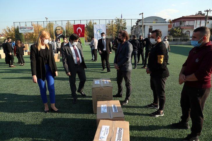 Merkezefendi Belediyesinden amatör spor kulüplerine malzeme desteği G5